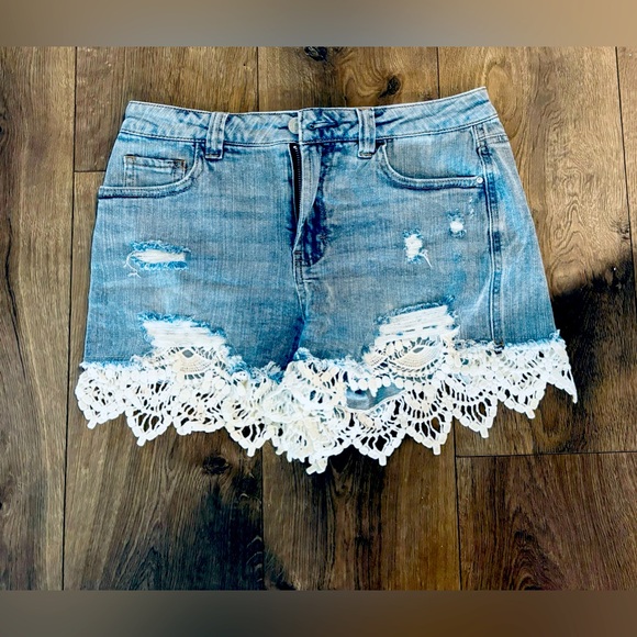 Madden NYC Lace Denim Shorts - Picture 1 of 5